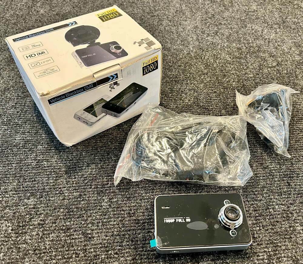 Vehicle Blackbox DVR 1080P Full HD Dash Camcorder with 2.4 inch TFT Screen (Blac